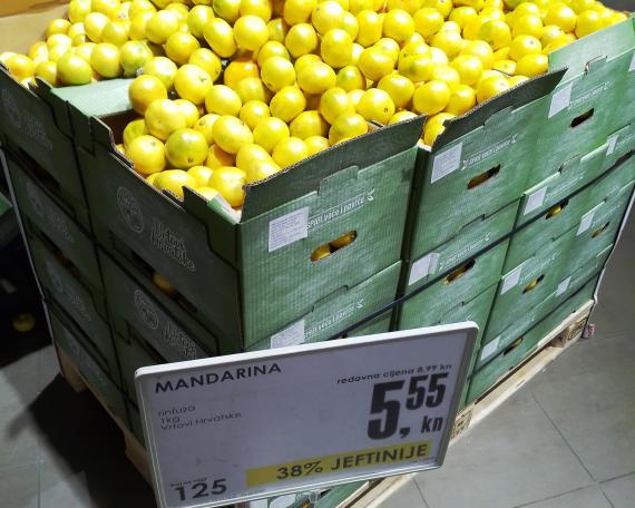 Kolumna Damira Rukovanjskog: prodaju nam kisele i nekvalitetne mandarine jer su prerano ubrane